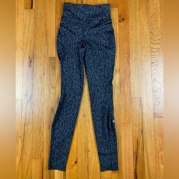 Lululemon Fast and Free High-Rise Crop 23"
Leopard Camo Deep Coal Multi size 2 - Picture 4 of 10